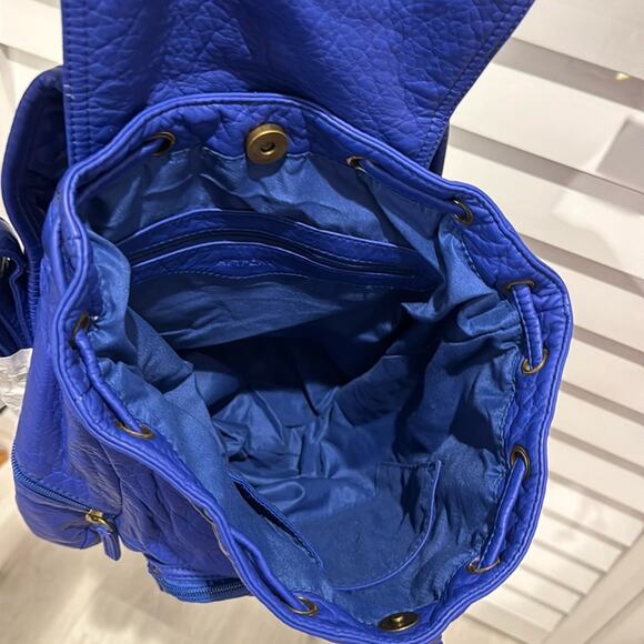 Ampere Creations NWT Royal Blue Backpack with many pockets. - Picture 7 of 11